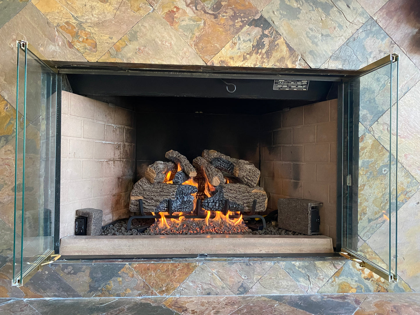 24" Real Fyre Charred Oak Gas Logs CHD-24