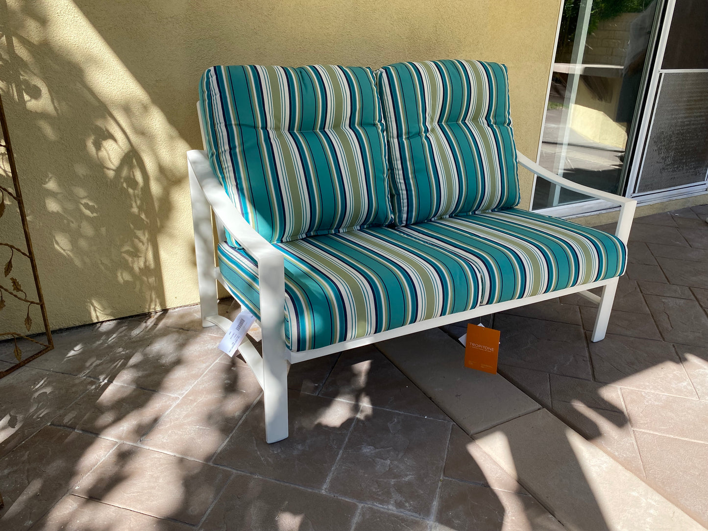 Tropitone Kenzo Cushion Love Seat 391414 - Shell / Seaglass