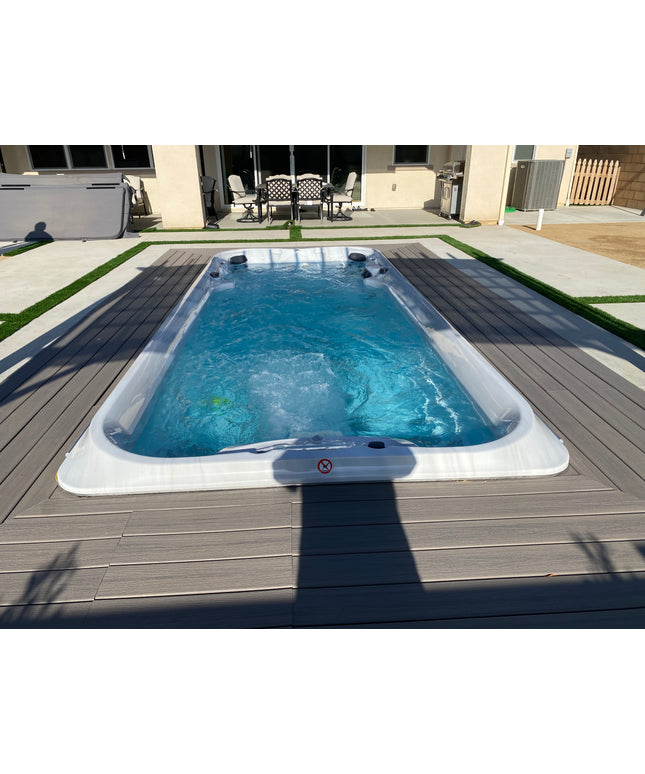 Jacuzzi® J-19™ PowerActive™ Swim Spa Package - Platinum Brushed Gray
