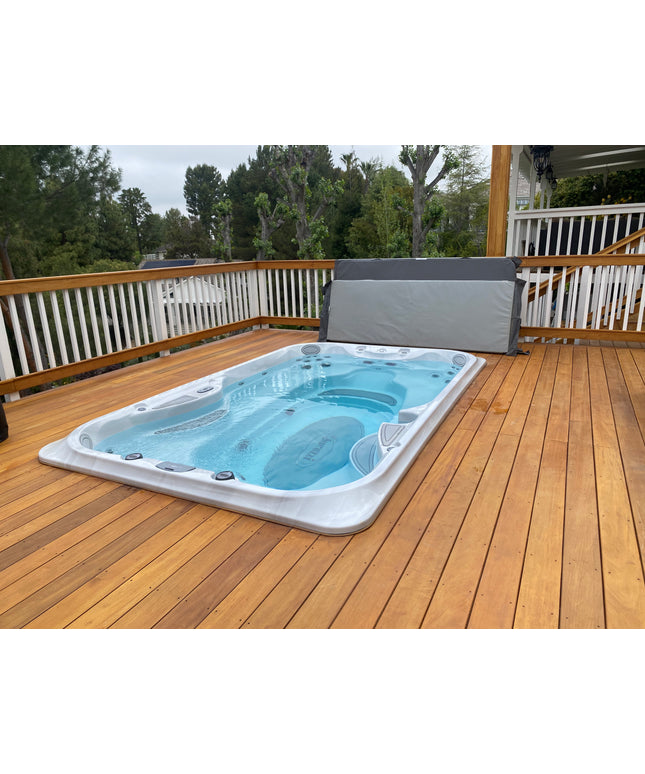 Jacuzzi® J-13™ PowerPlay™ Swim Spa Package - Platinum Brushed Gray