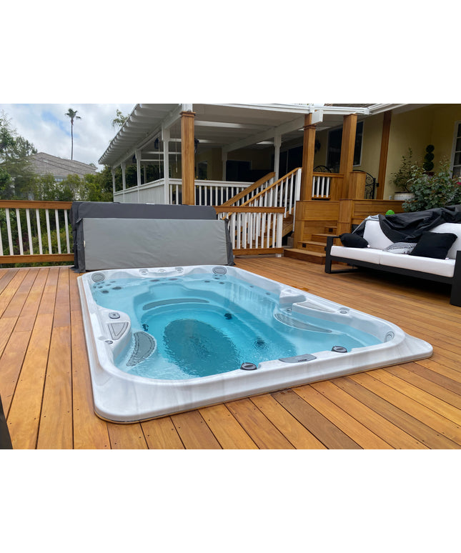 Jacuzzi® J-13™ PowerPlay™ Swim Spa Package - Platinum Brushed Gray