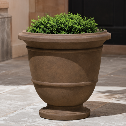 Collection image for: Relais Urn Planters