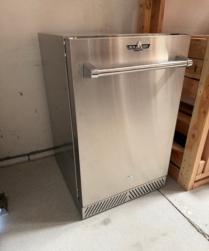 Delta Heat 20-1/2"W x 23"D x 33-5/8"H Outdoor Refrigerator w/ Lock (Reversible Hinge) DHOR20 (Display Model - Open Box - No Warranty)