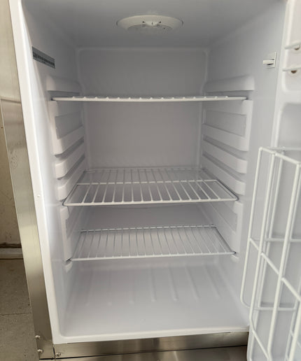 Delta Heat 20-1/2"W x 23"D x 33-5/8"H Outdoor Refrigerator w/ Lock (Reversible Hinge) DHOR20 (Display Model - Open Box - No Warranty)