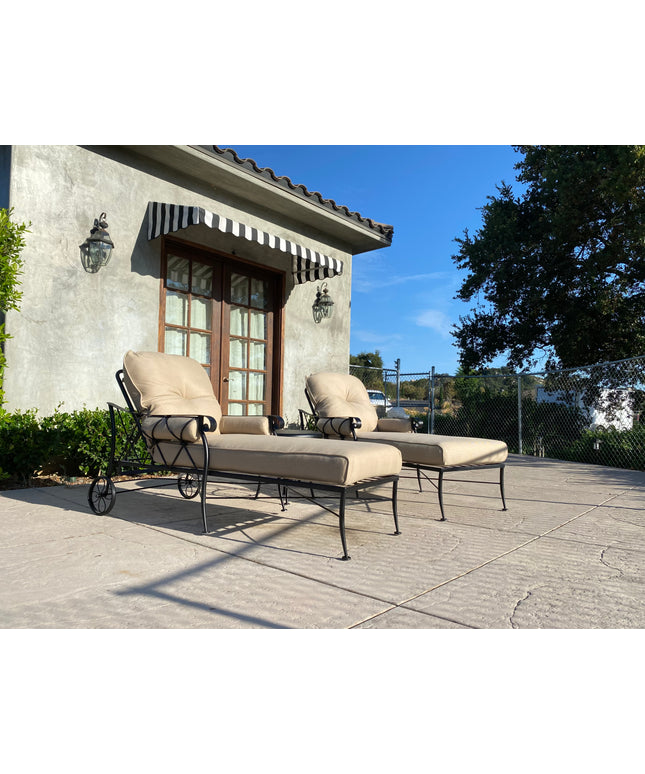 Woodard Derby 3-Piece Cushion Chaise Lounge Set - Textured Black / Michelangelo Toast