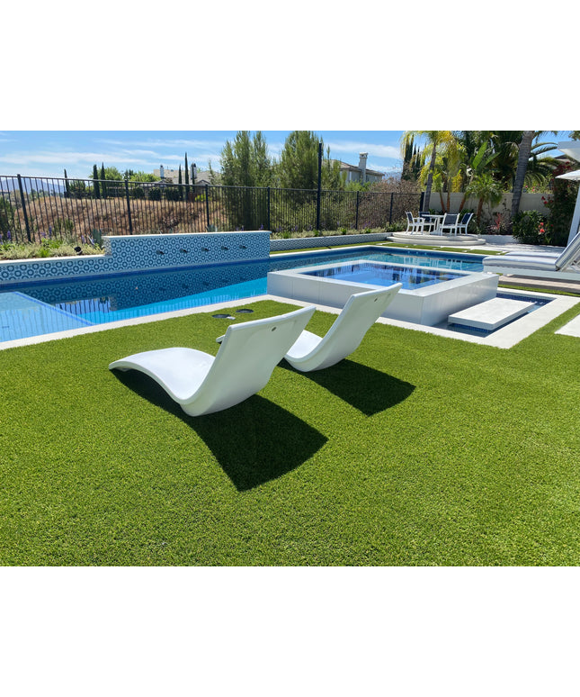Tropitone Curve Marine Grade Polymer Chaise Lounge 3A1533-04 - Bright White