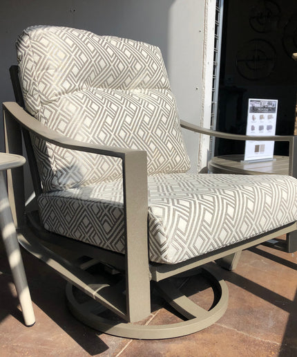 Tropitone Kenzo Cushion Swivel Action Lounger 391425NT Mocha