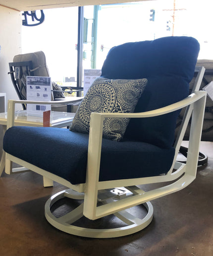 Tropitone Kenzo Cushion Swivel Action Lounger 391425NT - Snow / Midnight