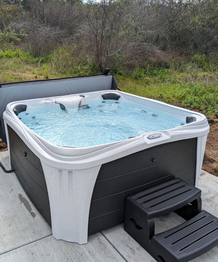 Jacuzzi® Echo™ Hot Tub Package - Glacier Sparkle