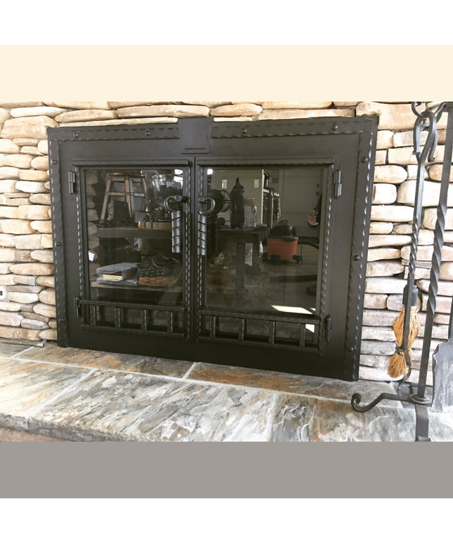 Thor Traditional Fireplace Doors with Keystone - Textured Black